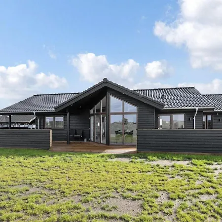 Holiday home Antina Hjorring