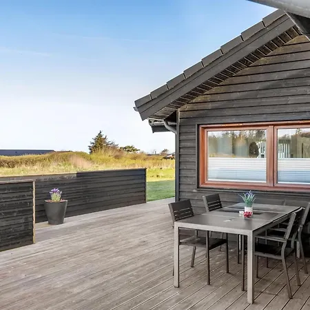Antina - 400m From The Sea By Interhome *