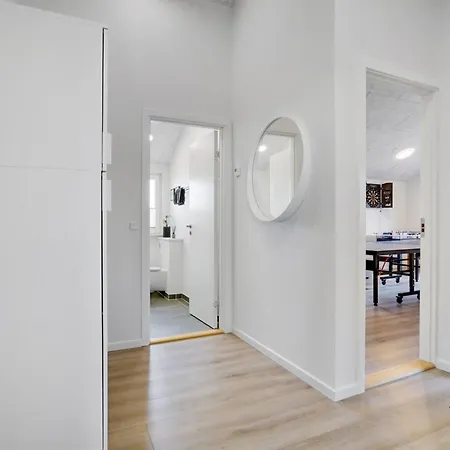 Antina - 400m From The Sea By Interhome