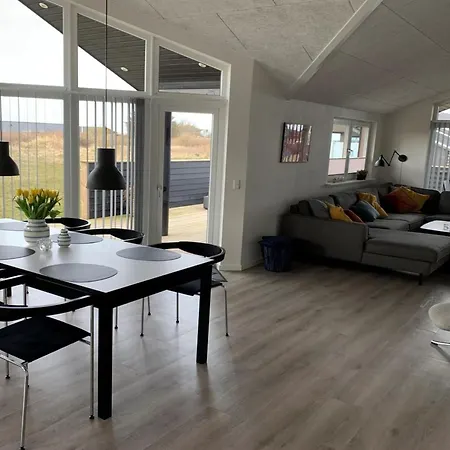 Antina - 400m From The Sea By Interhome *